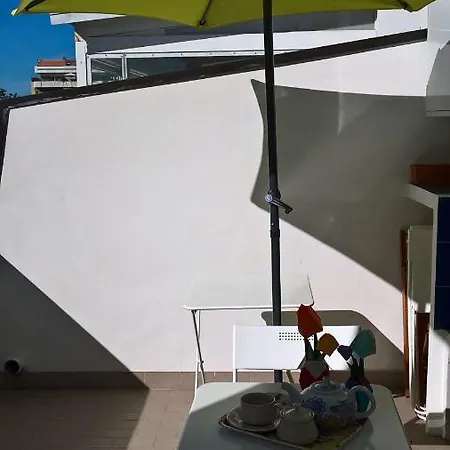 Гостевой дом Irie Life - Centre Penthouse 3*